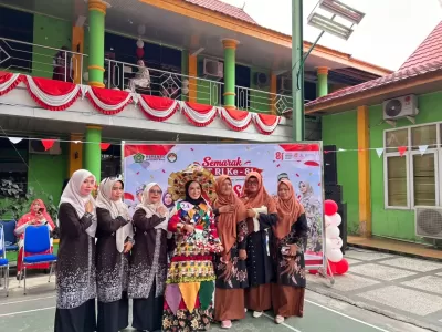 08-2026 Fashion Show Daur Ulang DWP Kemenag Riau (24)