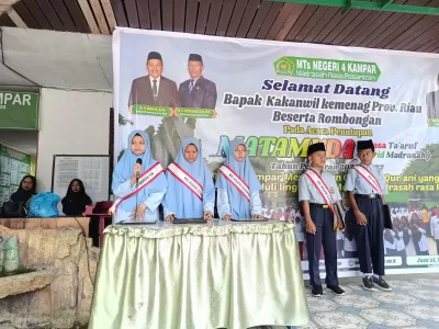 UPACARA SENIN PAGI (20