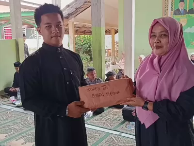 Pembagian Hadiah Semarak HUT RI ke 81 (70)