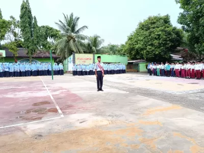 UPACARA SENIN PAGI (20