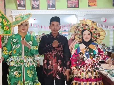 08-2026 Fashion Show Daur Ulang DWP Kemenag Riau (2)