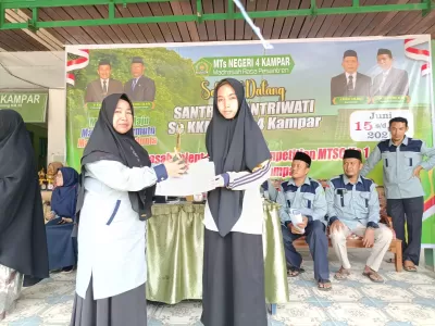 Pembagian hadiah (5)
