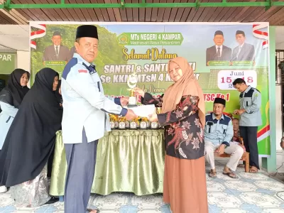 Pembagian hadiah (10)