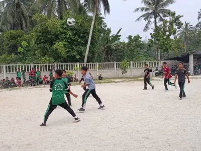 PERTANDINGAN VOLLY DAN FUTSAL (2)