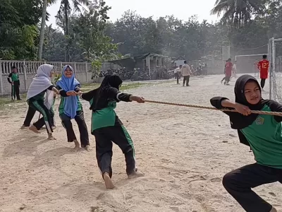 LOMBA TARIK TAMBANG (4)