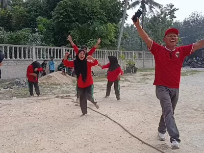 LOMBA TARIK TAMBANG (10)