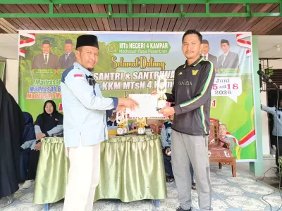 Pembagian Hadiah (4)