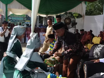 PENAMPILAN TARI PERSEMBAHAN 2