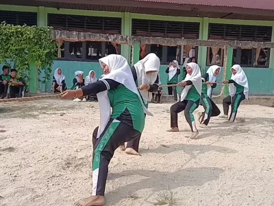 LOMBA TARIK TAMBANG (5)