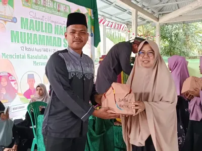 Pembagian Hadiah Semarak HUT RI ke 81 (11)