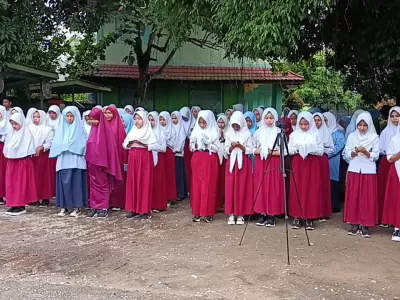 UPACARA SENIN PAGI (20